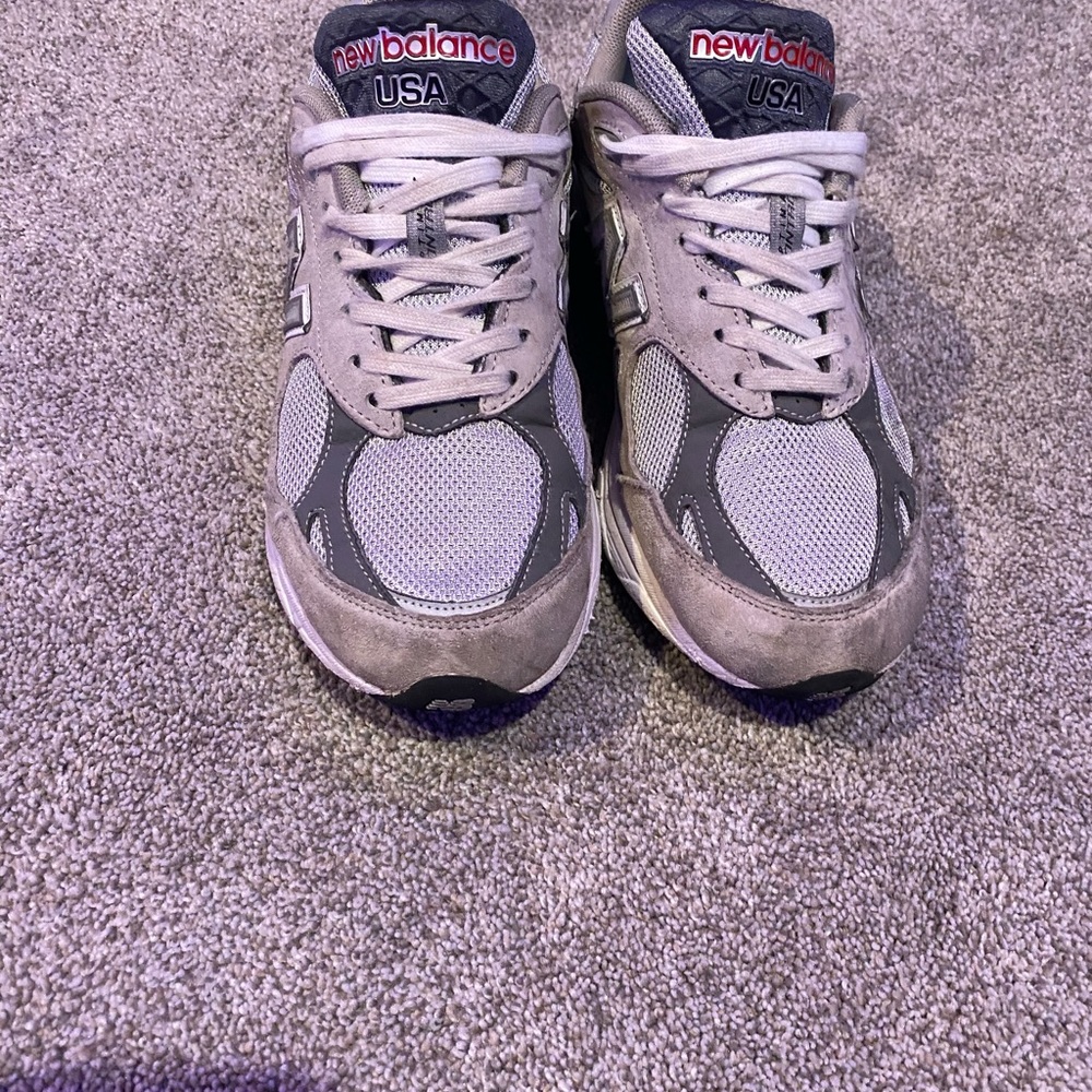New Balance 990 v3